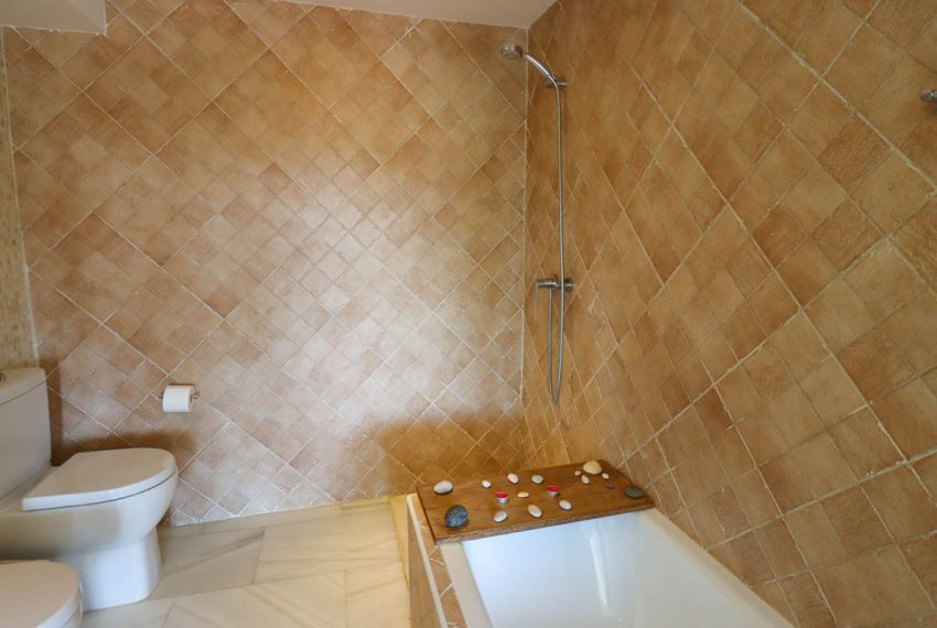 R5140855-Apartment-For-Sale-Nueva-Andalucia-Middle-Floor-2-Beds-127-Built-12