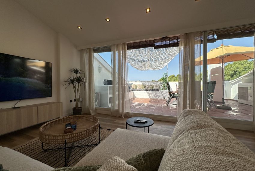 R5142550-Apartment-For-Sale-The-Golden-Mile-Duplex-3-Beds-130-Built-17