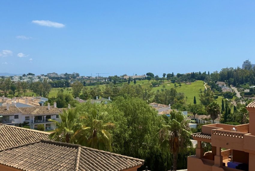 R5142682-Apartment-For-Sale-Benahavis-Penthouse-Duplex-3-Beds-131-Built-1