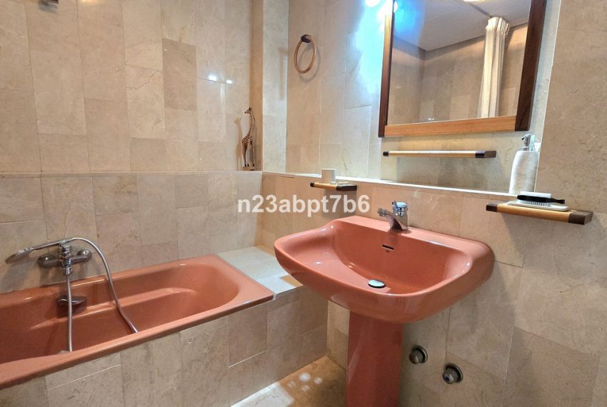 R5142721-Apartment-For-Sale-Nueva-Andalucia-Ground-Floor-2-Beds-109-Built-11