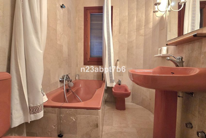R5142721-Apartment-For-Sale-Nueva-Andalucia-Ground-Floor-2-Beds-109-Built-13