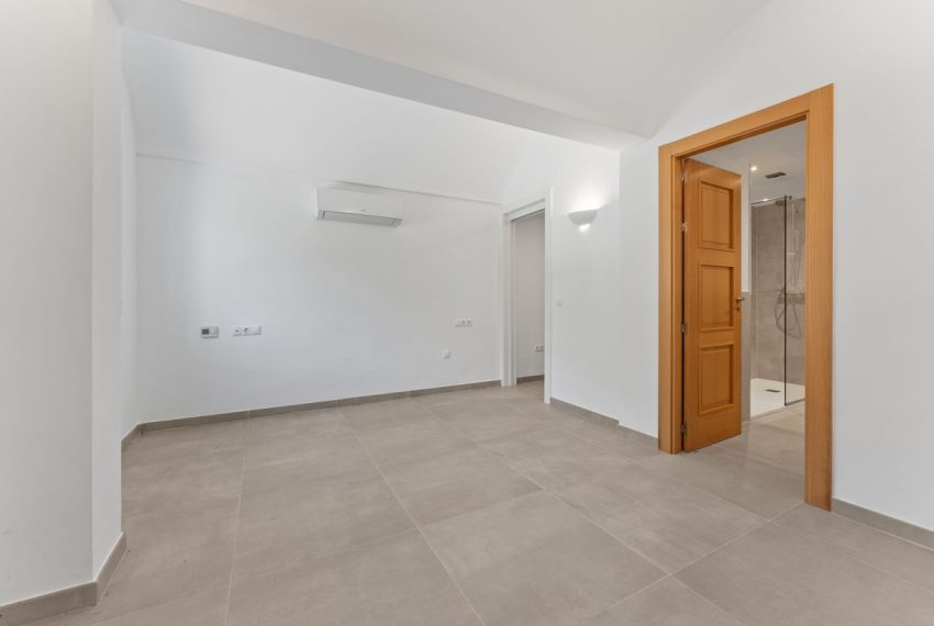 R5142997-Villa-For-Sale-Mijas-Detached-7-Beds-277-Built-16
