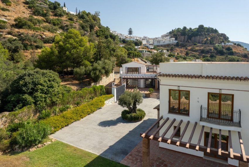 R5142997-Villa-For-Sale-Mijas-Detached-7-Beds-277-Built-2