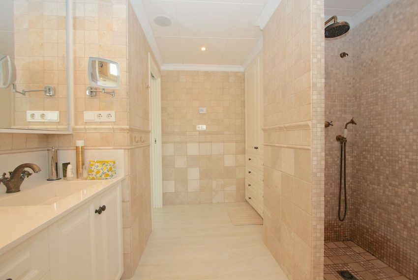 R5145832-Villa-For-Sale-Mijas-Golf-Detached-4-Beds-327-Built-14