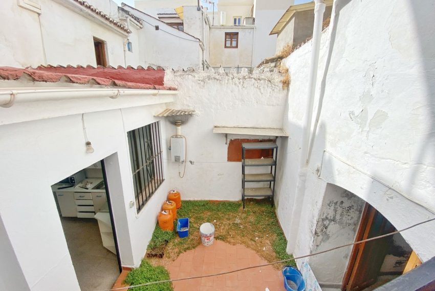 R5146675-Townhouse-For-Sale-Marbella-Terraced-7-Beds-189-Built-3