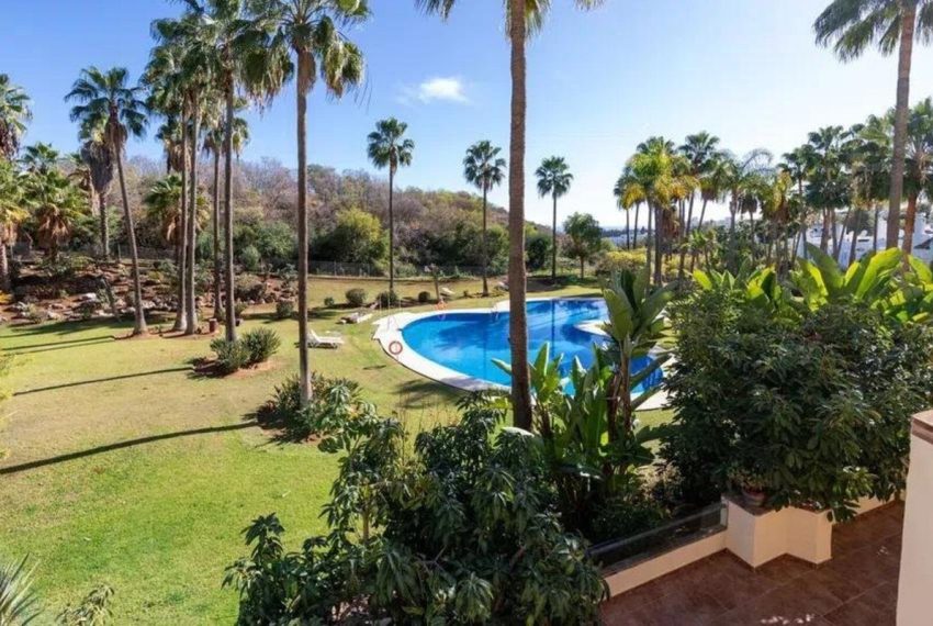 R5146921-Apartment-For-Sale-The-Golden-Mile-Ground-Floor-3-Beds-146-Built-1