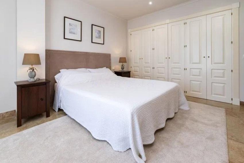 R5146921-Apartment-For-Sale-The-Golden-Mile-Ground-Floor-3-Beds-146-Built-18
