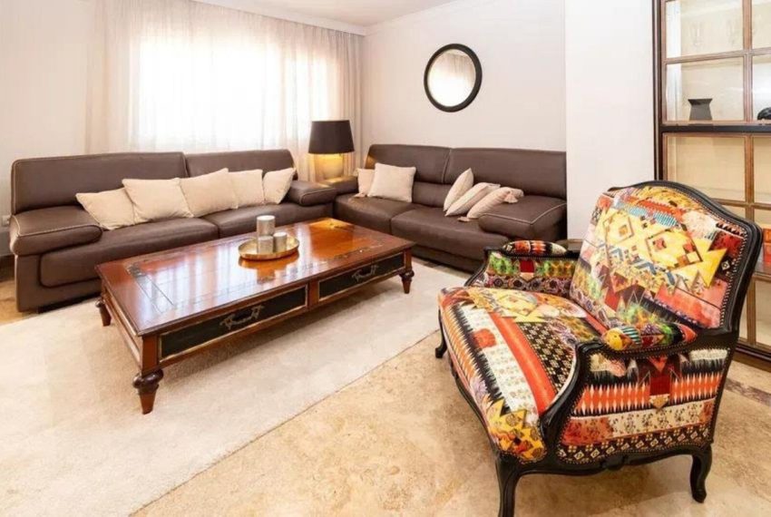 R5146921-Apartment-For-Sale-The-Golden-Mile-Ground-Floor-3-Beds-146-Built-2