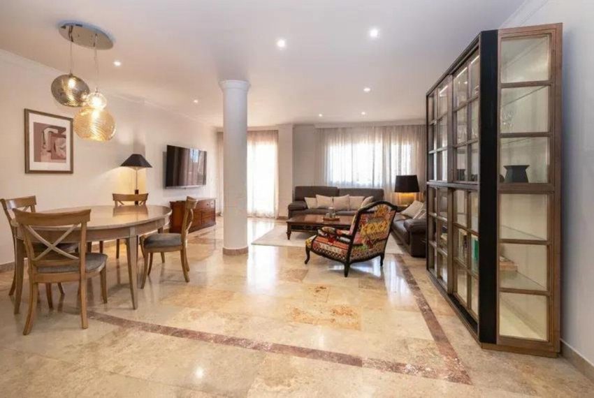 R5146921-Apartment-For-Sale-The-Golden-Mile-Ground-Floor-3-Beds-146-Built-4