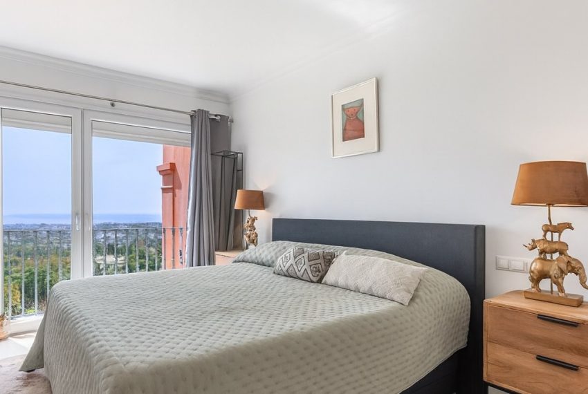 R5146996-Apartment-For-Sale-La-Quinta-Duplex-4-Beds-210-Built-3