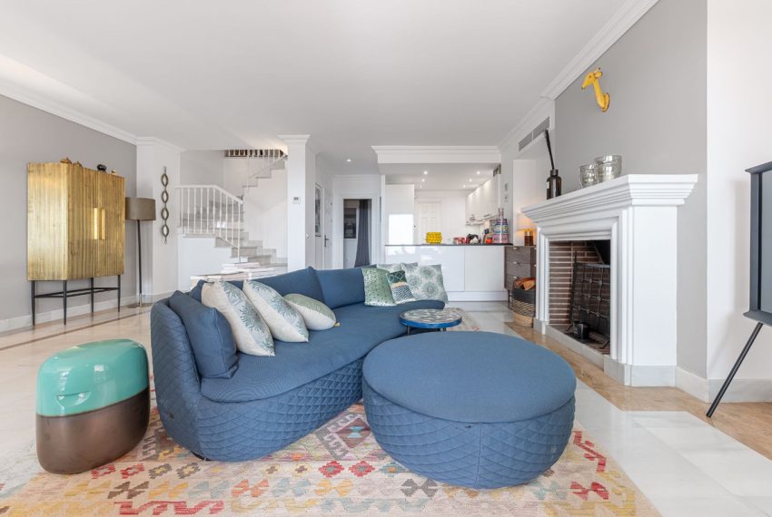 R5146996-Apartment-For-Sale-La-Quinta-Duplex-4-Beds-210-Built-7