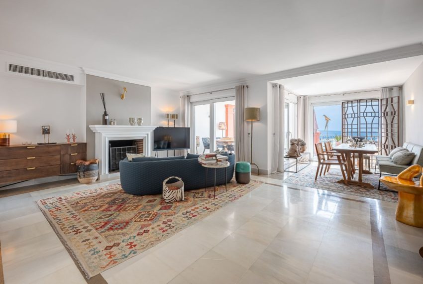 R5146996-Apartment-For-Sale-La-Quinta-Duplex-4-Beds-210-Built-9