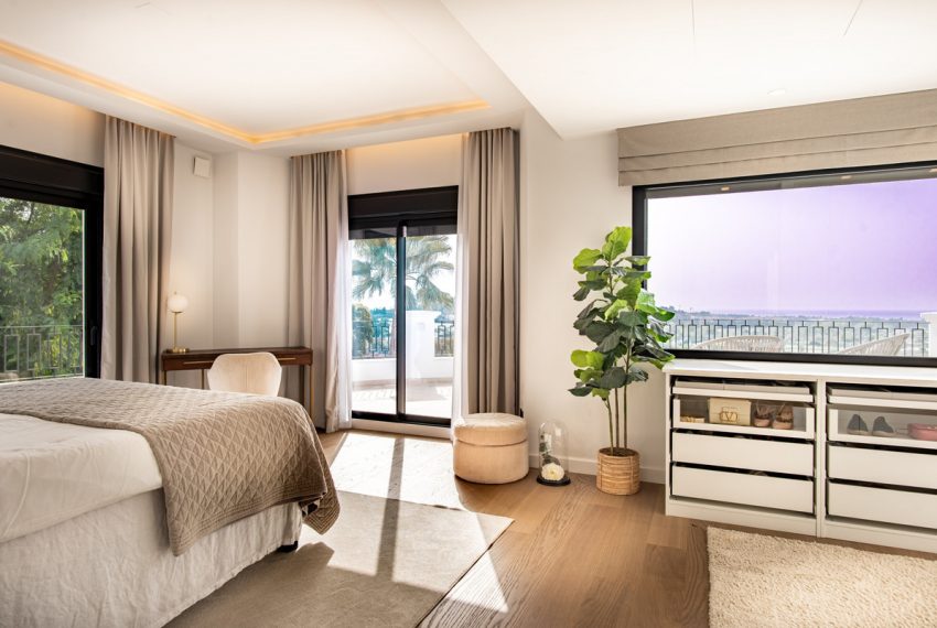 R5147011-Villa-For-Sale-La-Quinta-Detached-5-Beds-386-Built-12