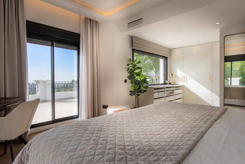 R5147011-Villa-For-Sale-La-Quinta-Detached-5-Beds-386-Built-13