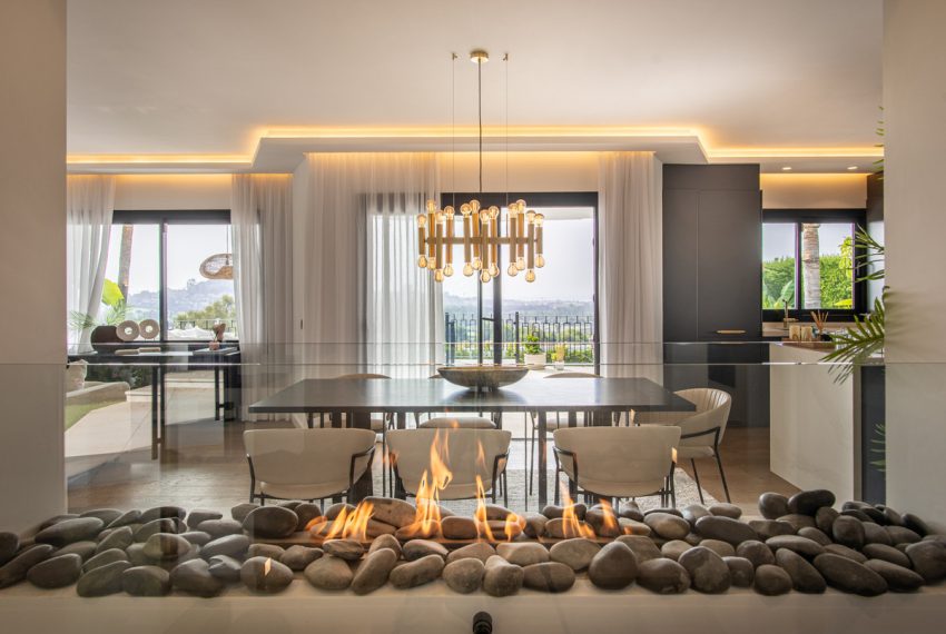 R5147011-Villa-For-Sale-La-Quinta-Detached-5-Beds-386-Built-3