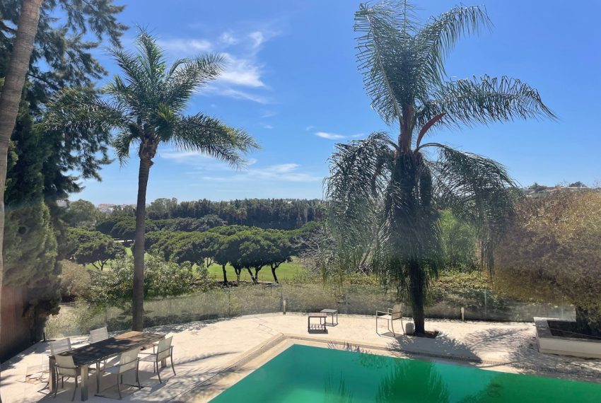R5147461-Villa-For-Sale-Nueva-Andalucia-Detached-5-Beds-441-Built-11