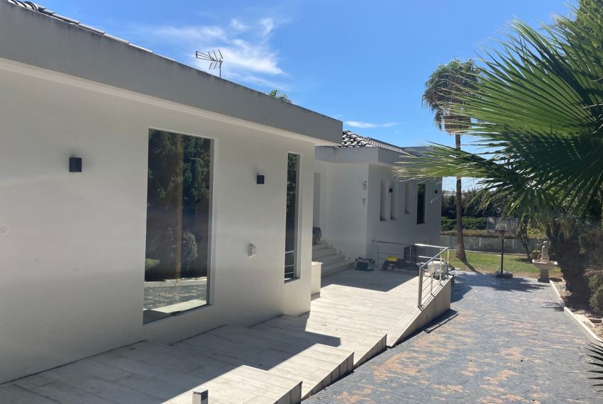 R5147461-Villa-For-Sale-Nueva-Andalucia-Detached-5-Beds-441-Built-19
