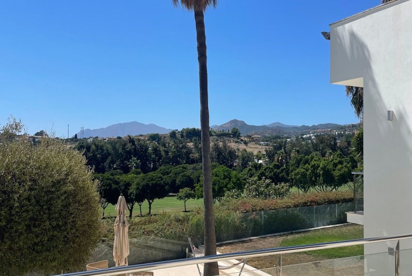R5147461-Villa-For-Sale-Nueva-Andalucia-Detached-5-Beds-441-Built-6