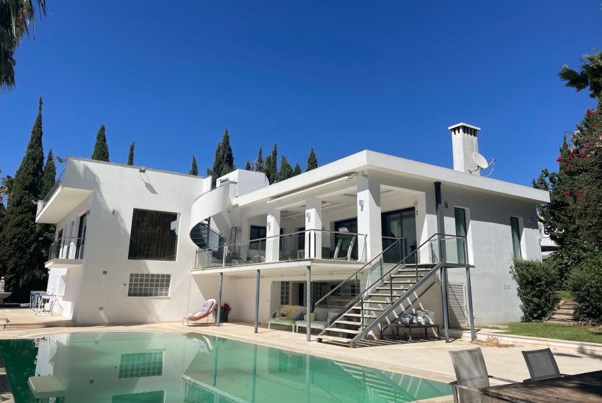 R5147461-Villa-For-Sale-Nueva-Andalucia-Detached-5-Beds-441-Built
