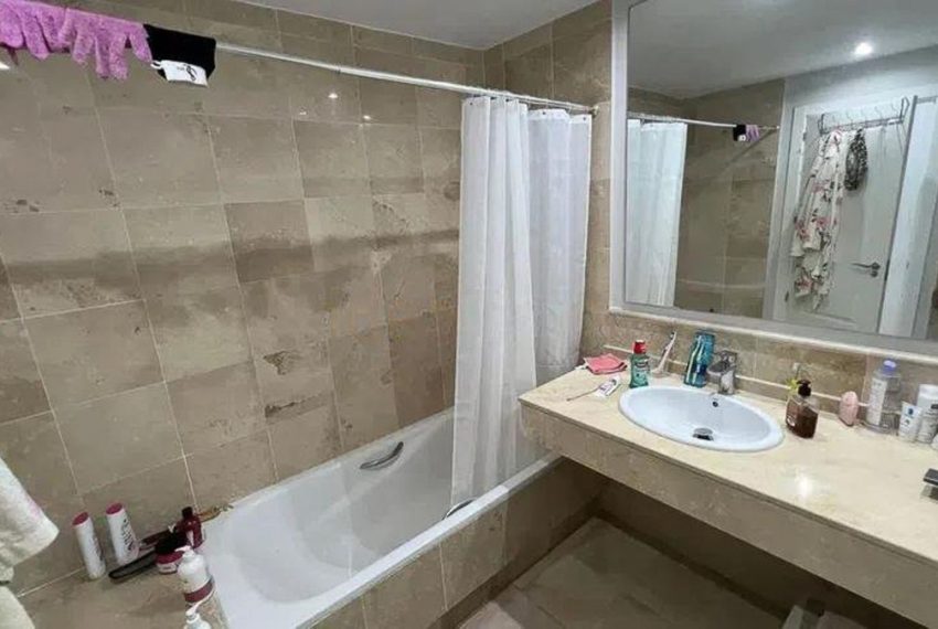 R5147788-Apartment-For-Sale-Nueva-Andalucia-Ground-Floor-2-Beds-102-Built-11