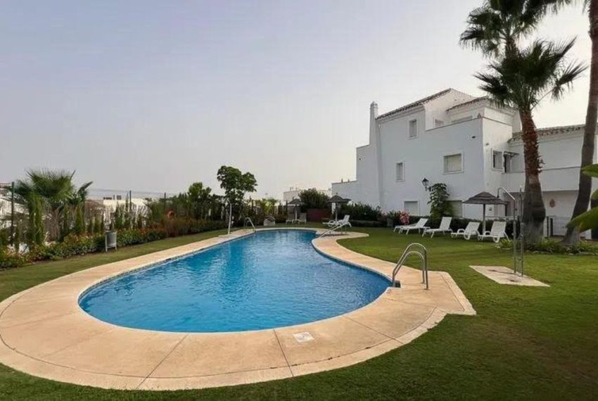 R5147788-Apartment-For-Sale-Nueva-Andalucia-Ground-Floor-2-Beds-102-Built