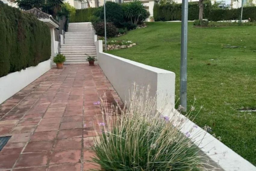 R5147887-Apartment-For-Sale-Nueva-Andalucia-Ground-Floor-3-Beds-130-Built-9