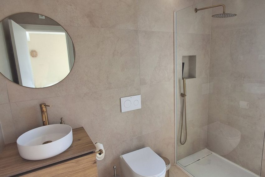 R5148199-Villa-For-Sale-Nueva-Andalucia-Semi-Detached-4-Beds-142-Built-17