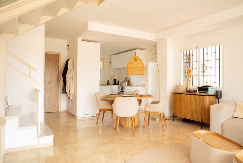 R5148199-Villa-For-Sale-Nueva-Andalucia-Semi-Detached-4-Beds-142-Built-3