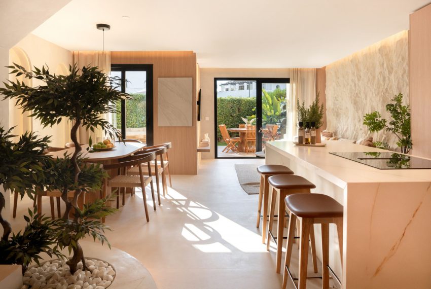 R5148439-Townhouse-For-Sale-Puerto-Banus-Terraced-4-Beds-159-Built