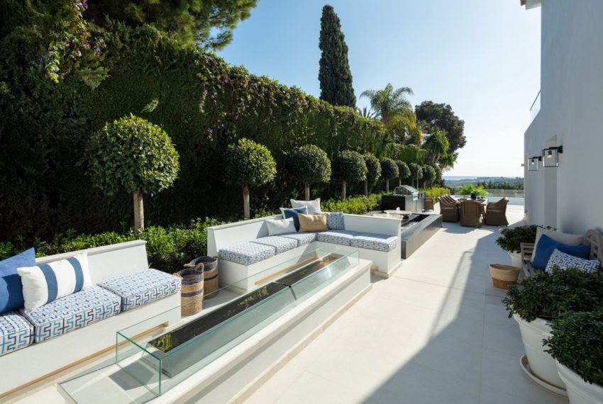 R5148595-Villa-For-Sale-Nueva-Andalucia-Detached-5-Beds-695-Built-6