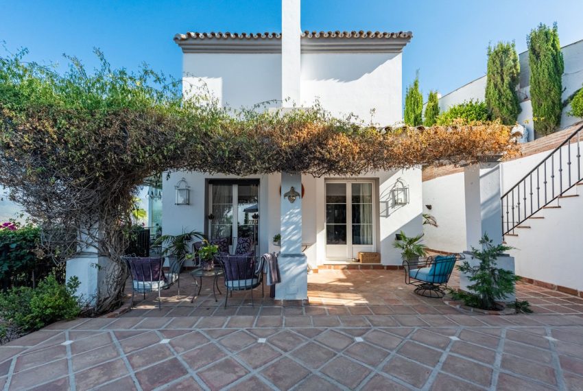 R5148709-Villa-For-Sale-Istan-Detached-4-Beds-234-Built-2