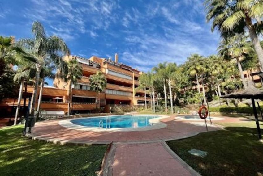R5148733-Apartment-For-Sale-The-Golden-Mile-Middle-Floor-1-Beds-71-Built