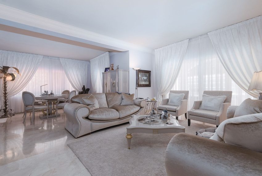 R5149999-Villa-For-Sale-Marbella-Detached-4-Beds-500-Built-2