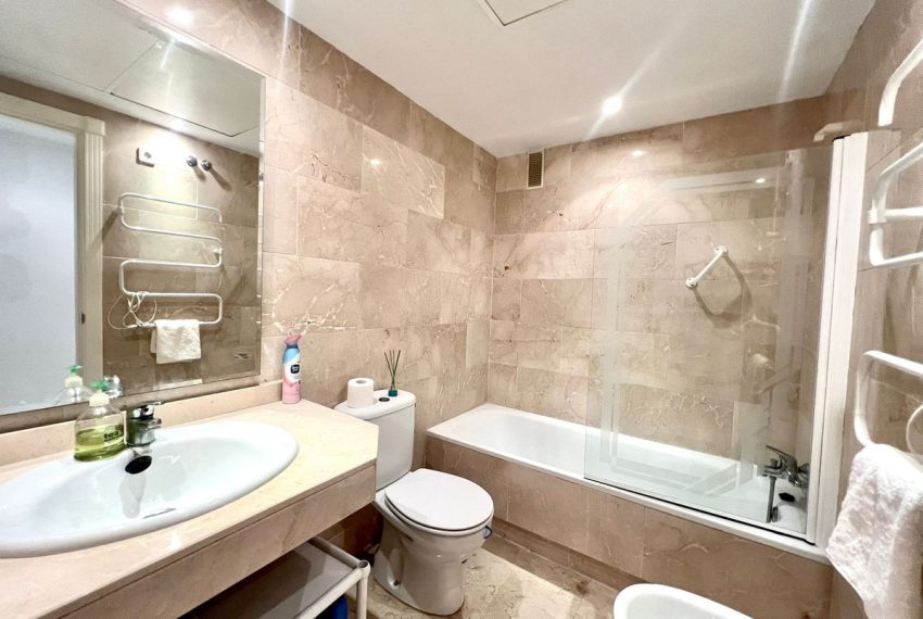 R5150107-Apartment-For-Sale-Puerto-Banus-Middle-Floor-3-Beds-120-Built-16