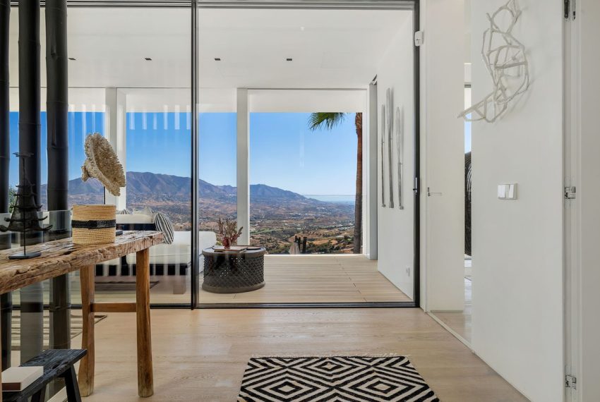 R5150443-Villa-For-Sale-La-Mairena-Detached-5-Beds-503-Built-2