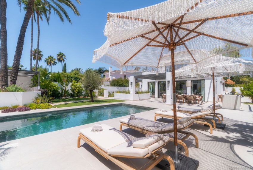 R5150767-Villa-For-Sale-Nueva-Andalucia-Detached-6-Beds-475-Built