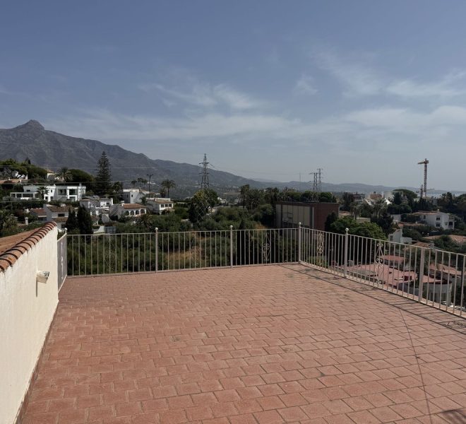 R5150923-Image 1-Detached - 6 Beds - 292 Built
