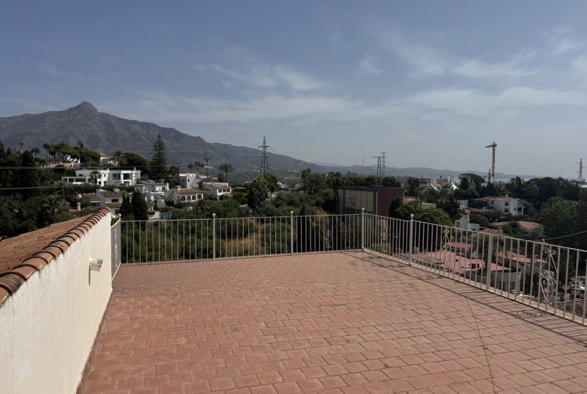 R5150923-Villa-For-Sale-Nueva-Andalucia-Detached-6-Beds-292-Built