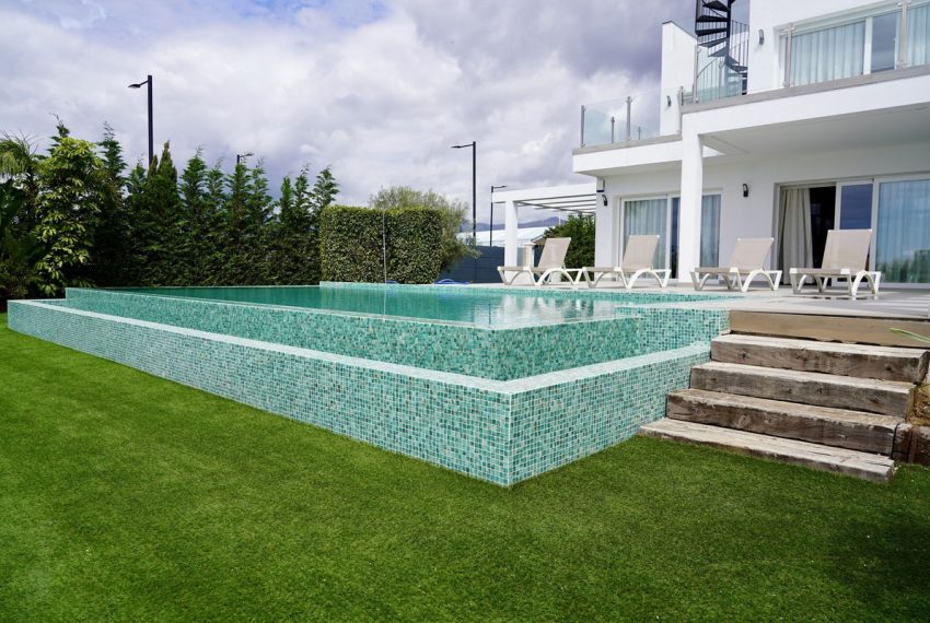 R5151661-Villa-For-Sale-Cancelada-Detached-5-Beds-400-Built-10