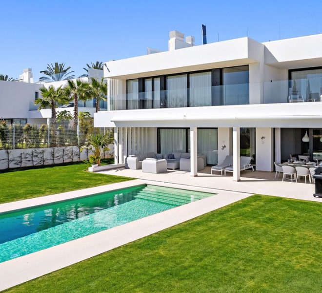 R5151808-Image 1-Detached - 5 Beds - 417 Built