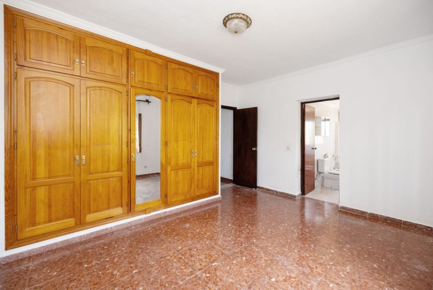 R5151901-Villa-For-Sale-Estepona-Finca-3-Beds-212-Built-11