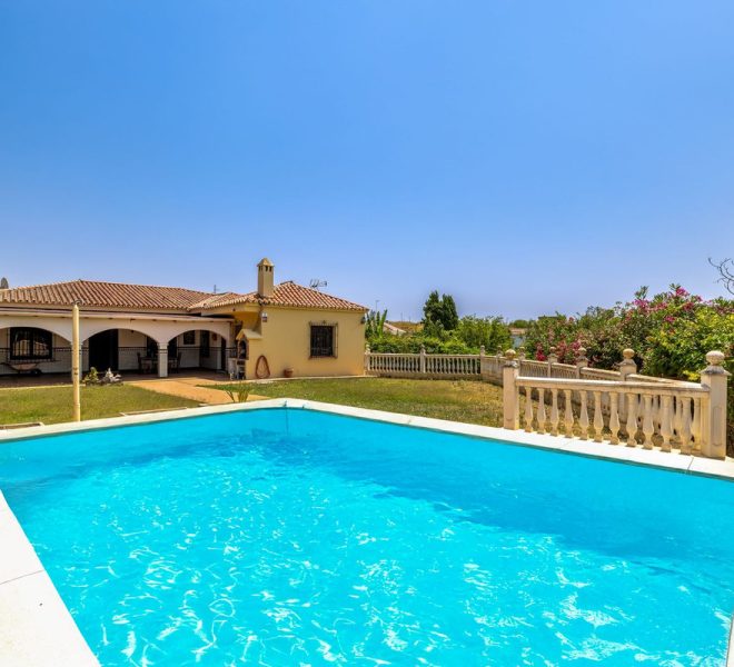 R5151901-Image 1-Finca - 3 Beds - 212 Built