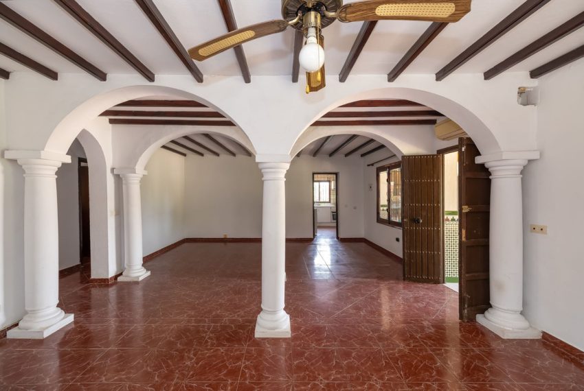 R5151901-Villa-For-Sale-Estepona-Finca-3-Beds-212-Built-7