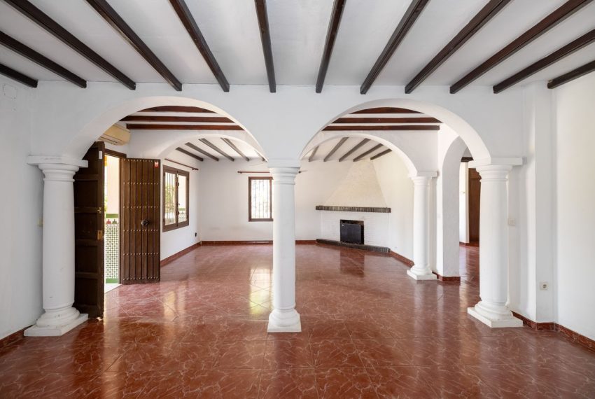 R5151901-Villa-For-Sale-Estepona-Finca-3-Beds-212-Built-8