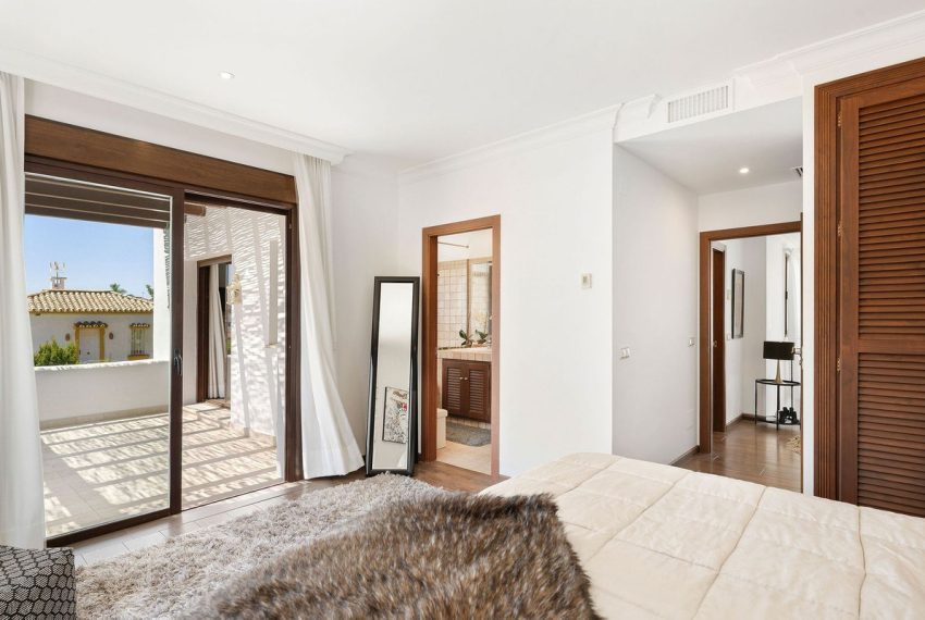 R5152036-Villa-For-Sale-San-Pedro-de-Alcantara-Detached-4-Beds-382-Built-16