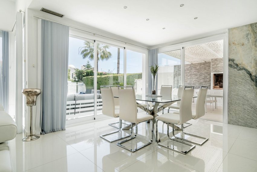 R5152159-Villa-For-Sale-Nueva-Andalucia-Detached-6-Beds-346-Built-11