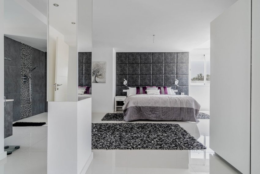 R5152159-Villa-For-Sale-Nueva-Andalucia-Detached-6-Beds-346-Built-14