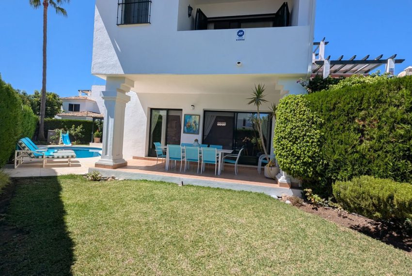 R5152978-Villa-For-Sale-San-Pedro-de-Alcantara-Semi-Detached-4-Beds-420-Built-1