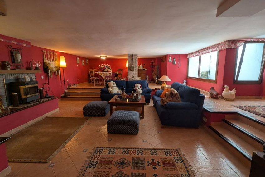 R5152978-Villa-For-Sale-San-Pedro-de-Alcantara-Semi-Detached-4-Beds-420-Built-6