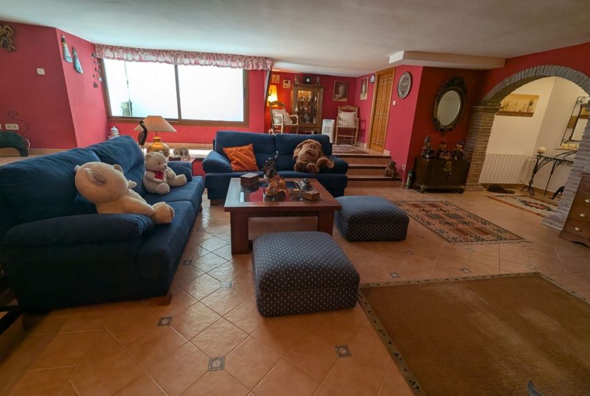 R5152978-Villa-For-Sale-San-Pedro-de-Alcantara-Semi-Detached-4-Beds-420-Built-7